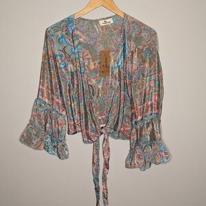 NWT Big Bull Pattern Kimono One Size (Large)